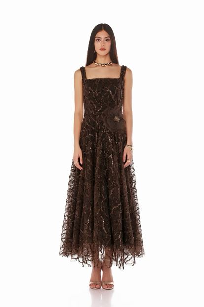 Robe de soirée marron brodée